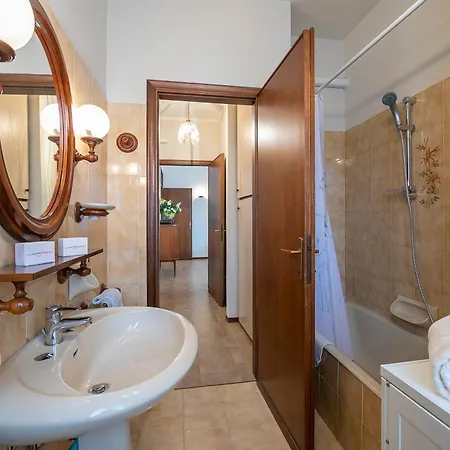Apartment Cuba 300m From Garda Lake - Happy Salo