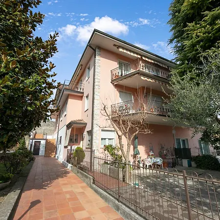Apartment Cuba 300m From Garda Lake - Happy Salo
