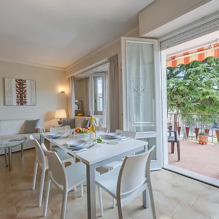 Apartment Cuba 300m From Garda Lake - Happy